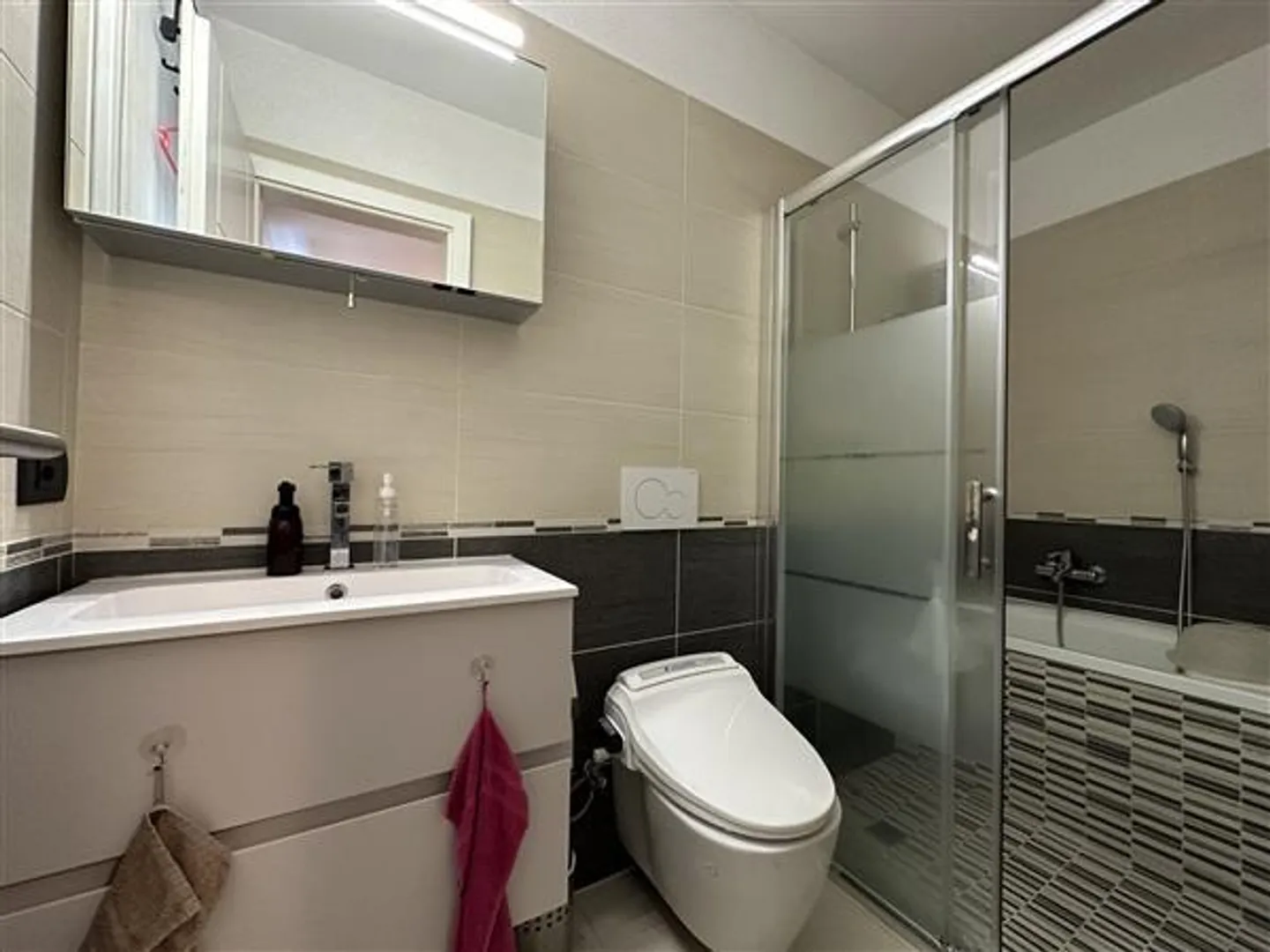 Sigirino: 3.5 Room Apartment - Photo 13 of 13