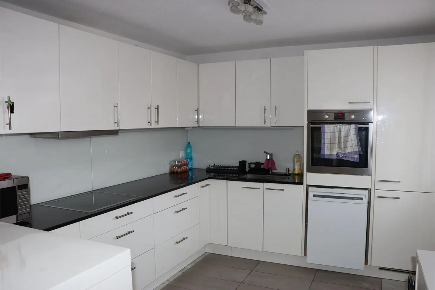 Appartement lumineux de 4,5 pièces avec balcon à Derendingen - Photo 2 sur 10