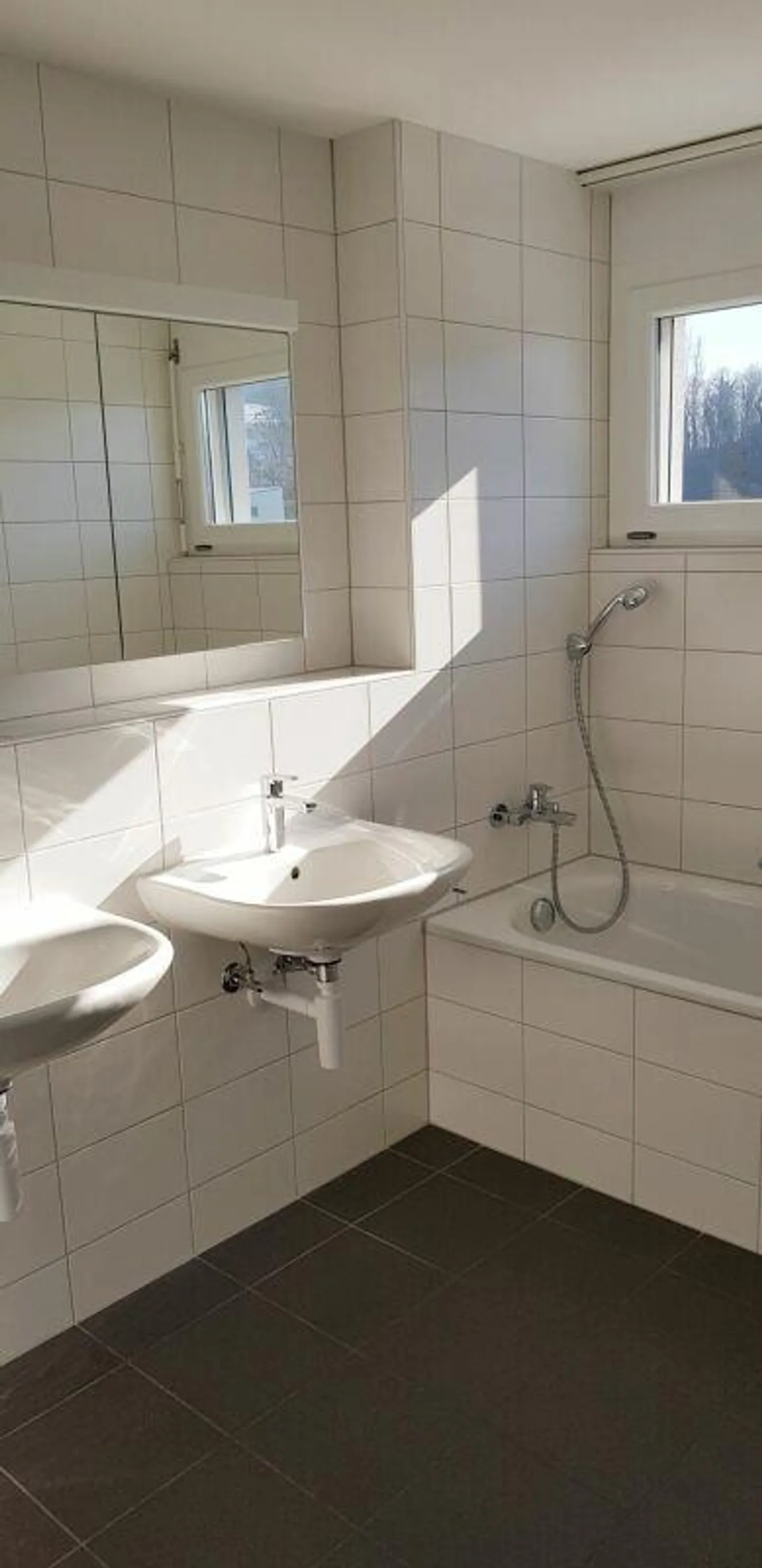 Welcome Home! - Huge Terrace, Open Kitchen, Private Laundry... - Photo 6 of 9