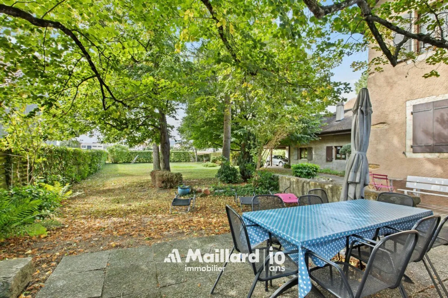 11-Room Mansion in Champagne - Photo 4 of 13