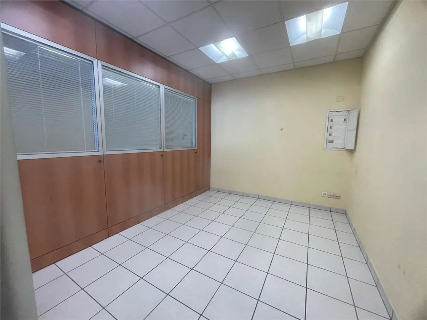 Ufficio o spazio commerciale in affitto - Manno - Foto 4 di 8