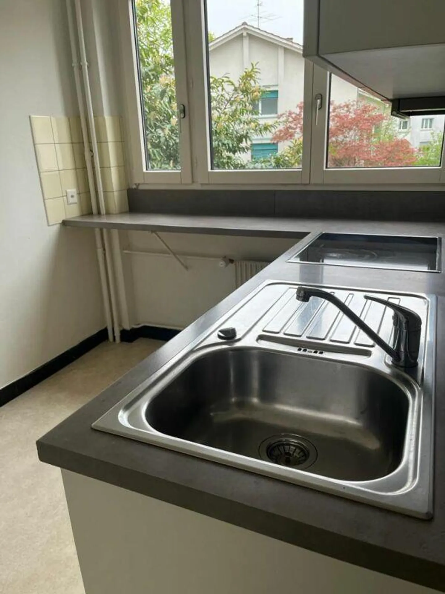 Well-maintained 4-room apartment in St. Gallen - Photo 2 of 12