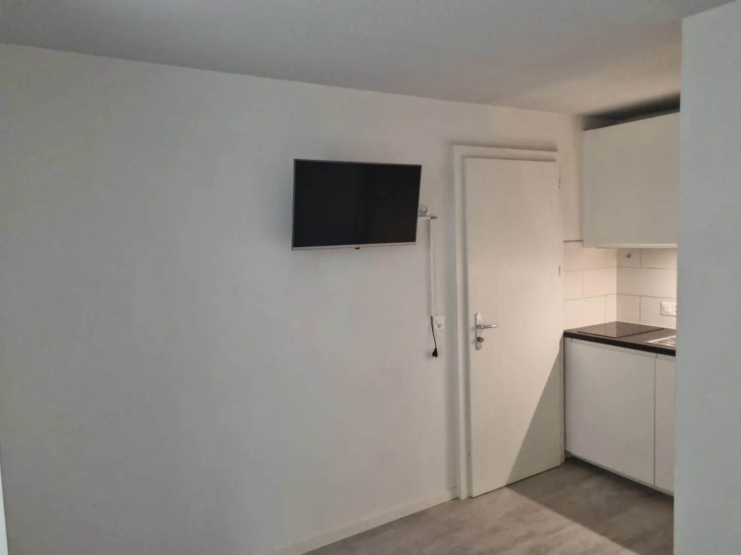 1-room apartment - Photo 3 of 7