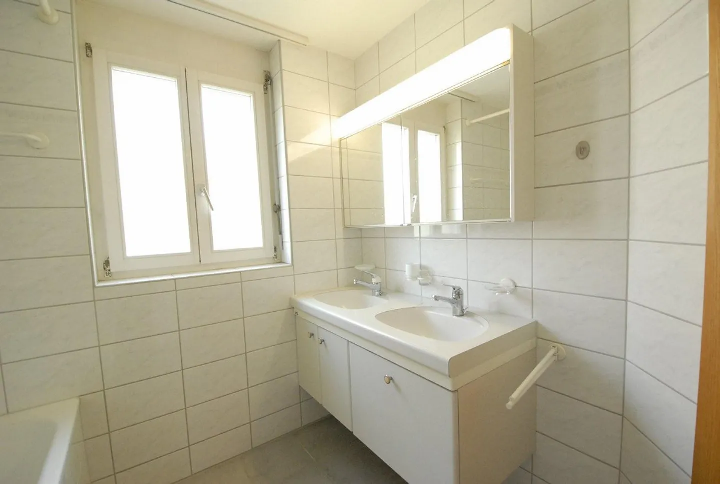 Appartamento soleggiato con 3 stanze ad Arlesheim - Foto 9 di 11