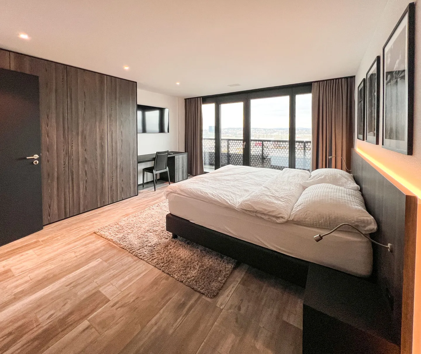 Au-dessus des toits de Dübendorf avec un cadeau de bienvenue - Photo 10 sur 18