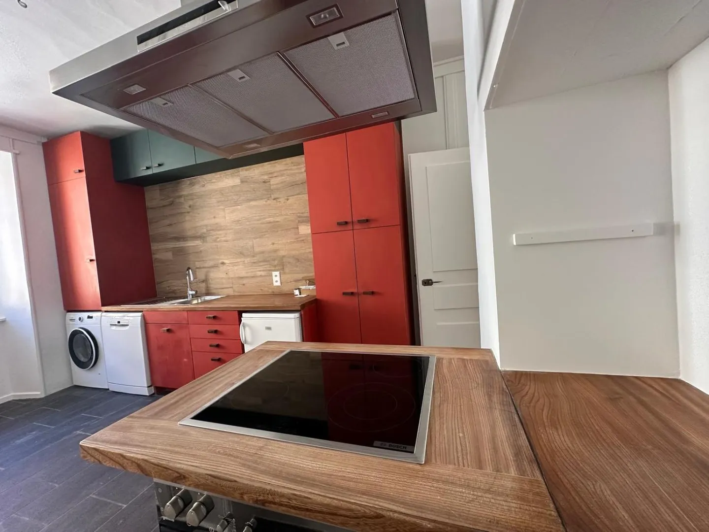 Bright 3.5-room apartment in La Chaux-de-Fonds - Photo 2 of 11