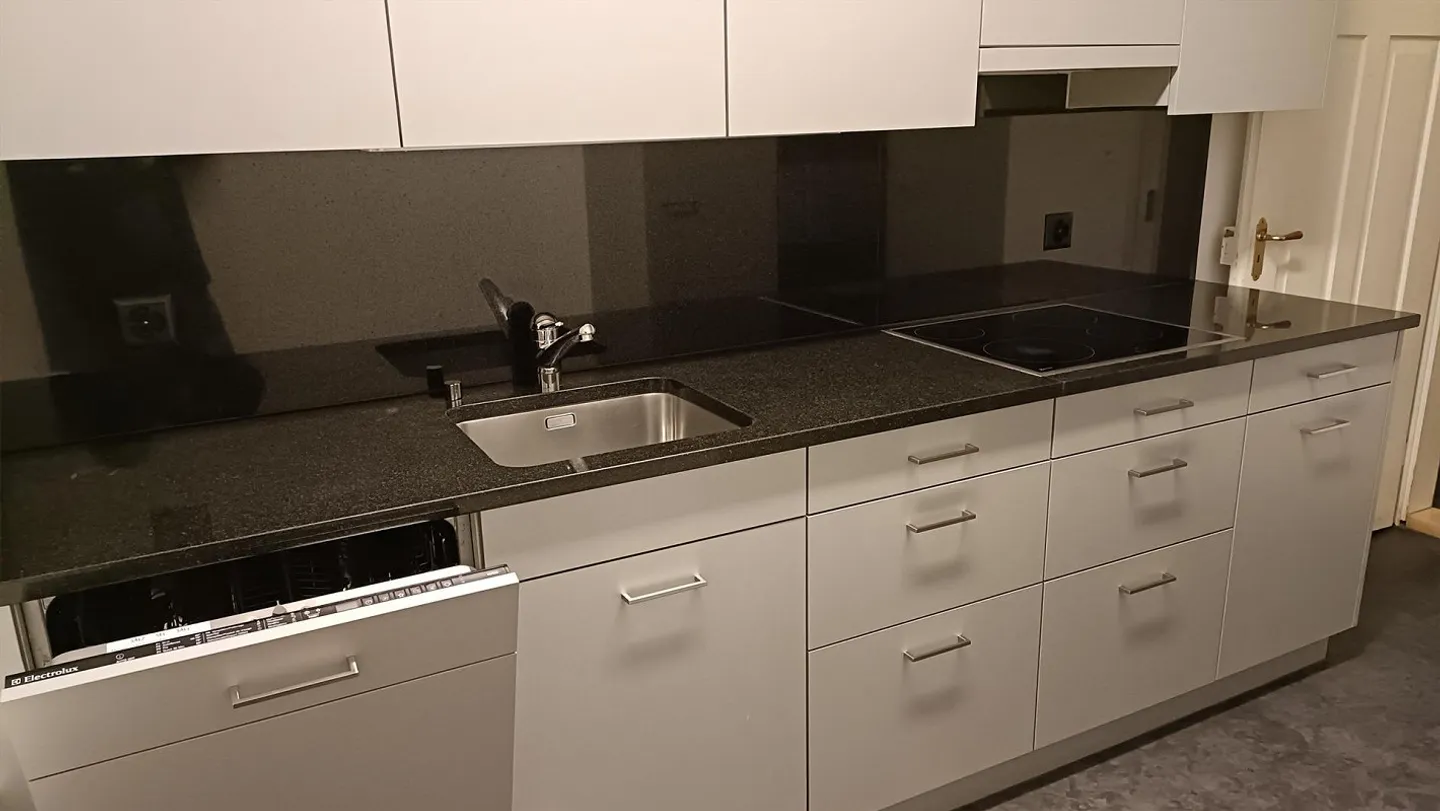 Appartamento centrale di 4,5 stanze con fascino e comfort! - Foto 2 di 4