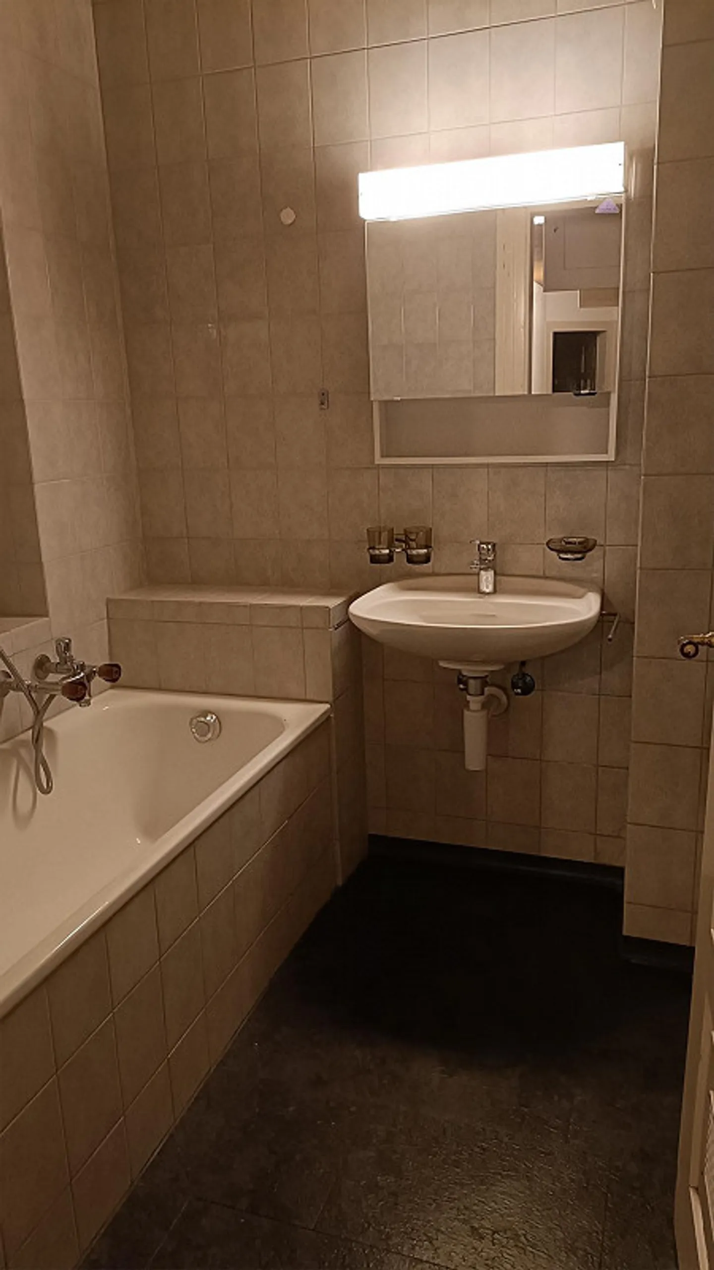 Appartamento centrale di 4,5 stanze con fascino e comfort! - Foto 4 di 4