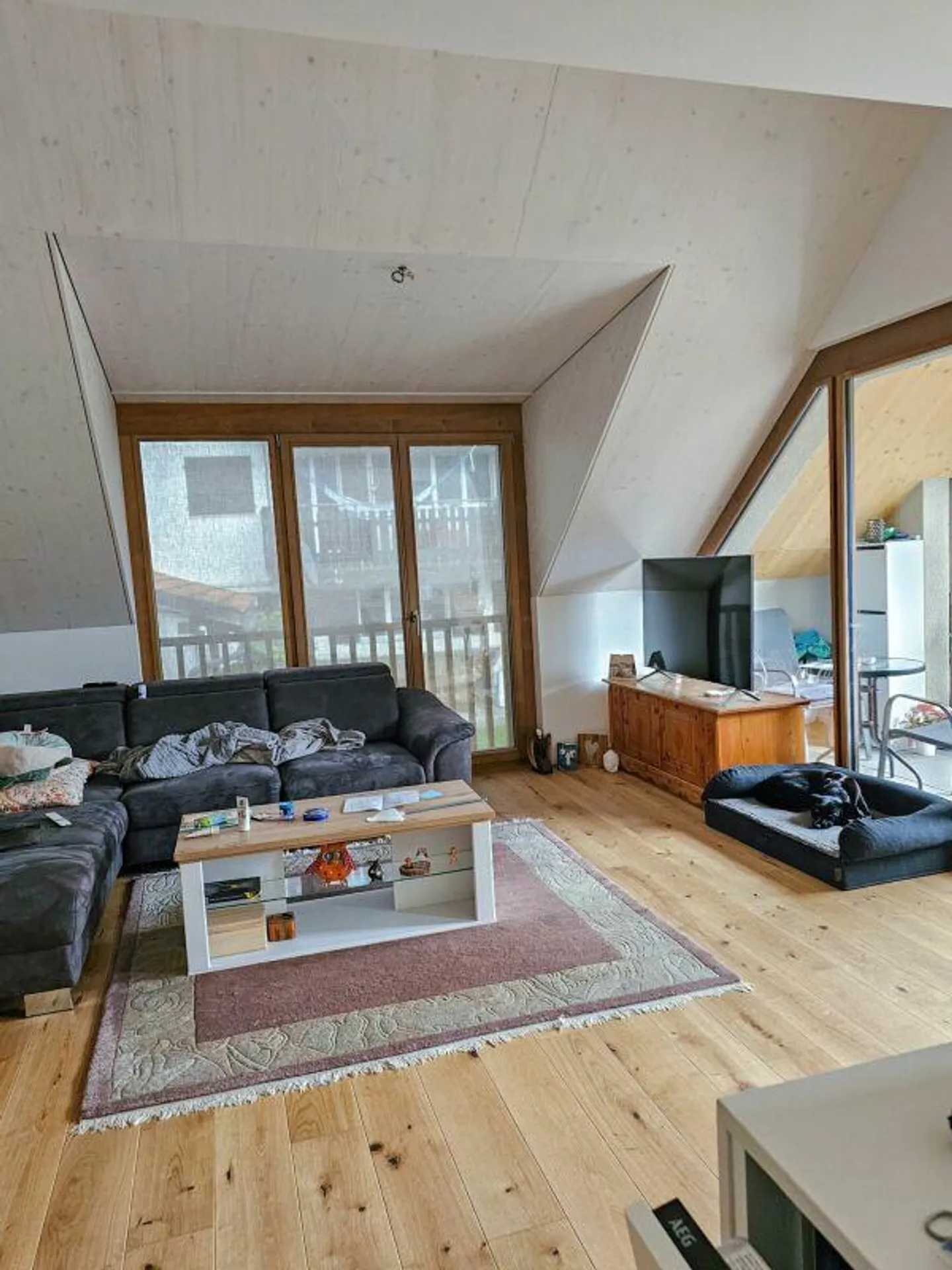 Moderne 2.5 Zimmer-Wohnung in Tomils - Foto 4 von 4