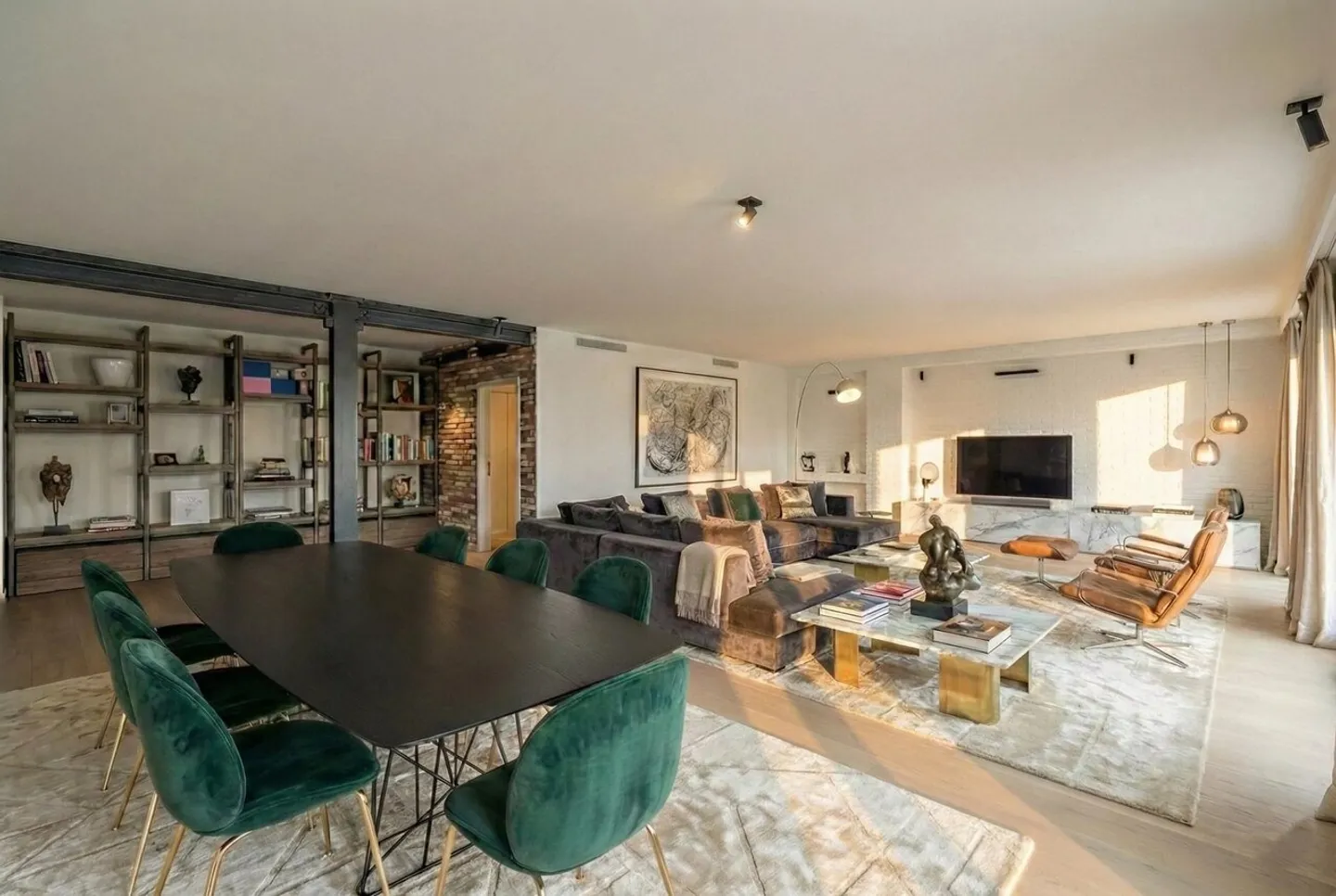 Eleganz und Gelassenheit in Cologny - Außergewöhnliche Wohnung mit Terrassen - Foto 1 von 10