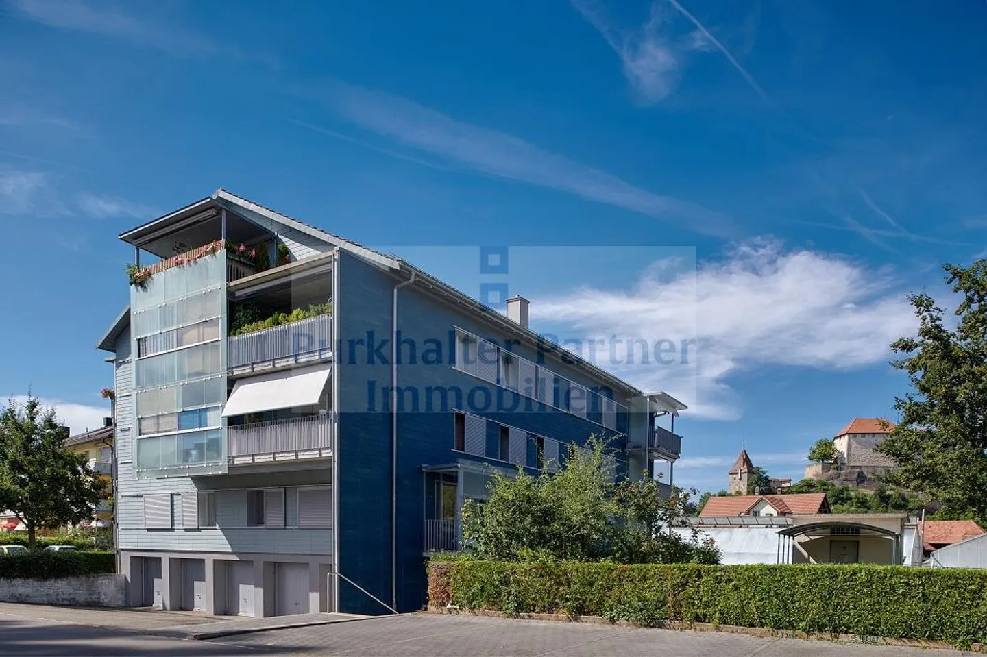 Modernes Apartment mit Balkon - Foto 1 von 7
