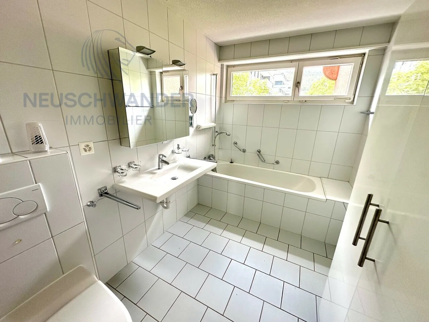 Appartamento ristrutturato di 4,5 stanze a Delémont - Foto 6 di 11