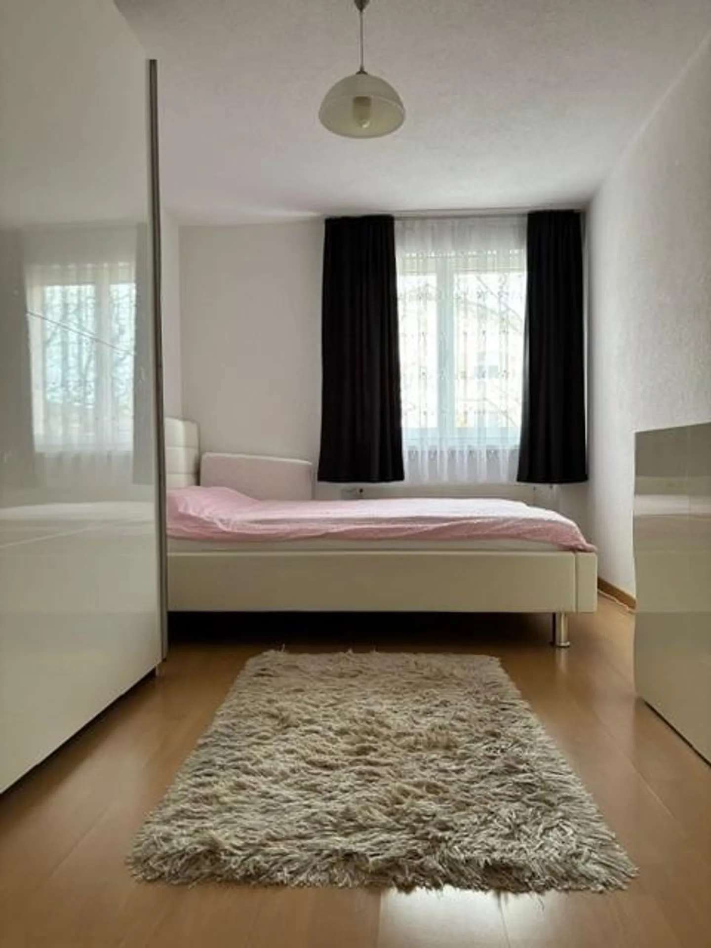 Schöne renovierte 4.5 Zi. Wohnung mit eigener Garagenbox und Wa /Tu - Foto 5 von 8