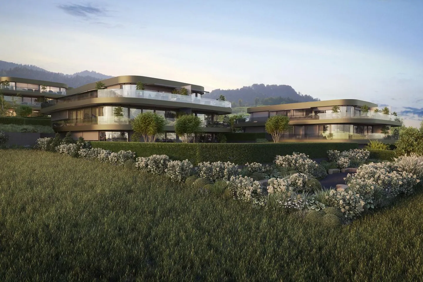 LUX Reloaded | 3706 - Photo 3 sur 3