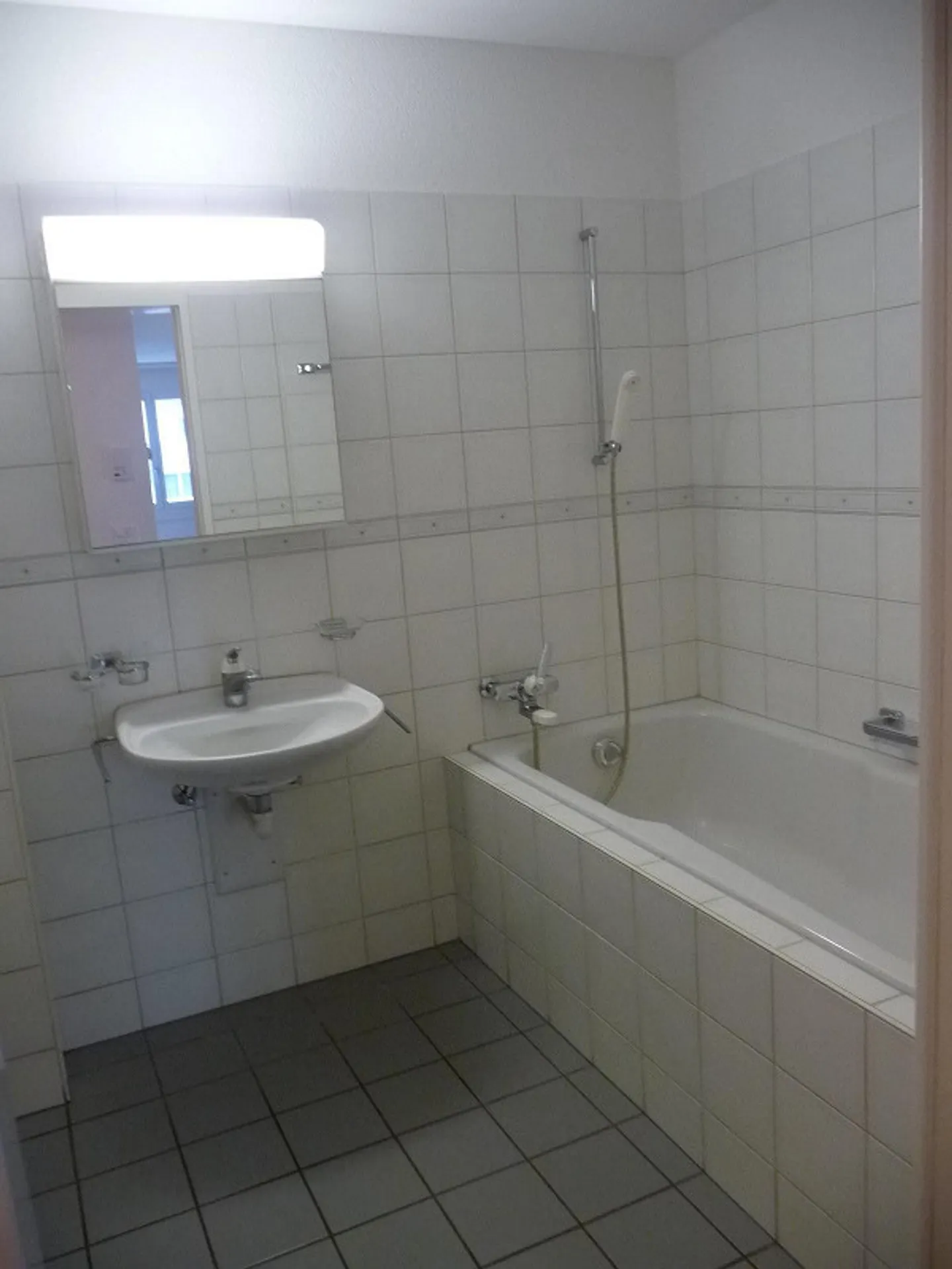 Geräumige Wohnung in ruhiger Lage - Foto 5 von 8