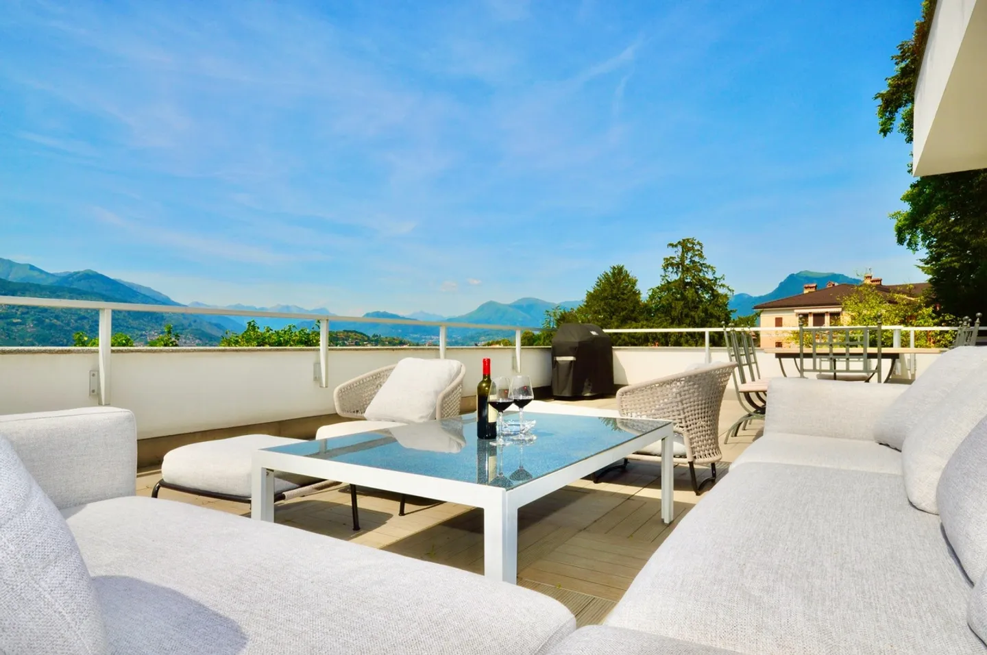 Appartamento di Lusso con Terrazza - Foto 3 di 24