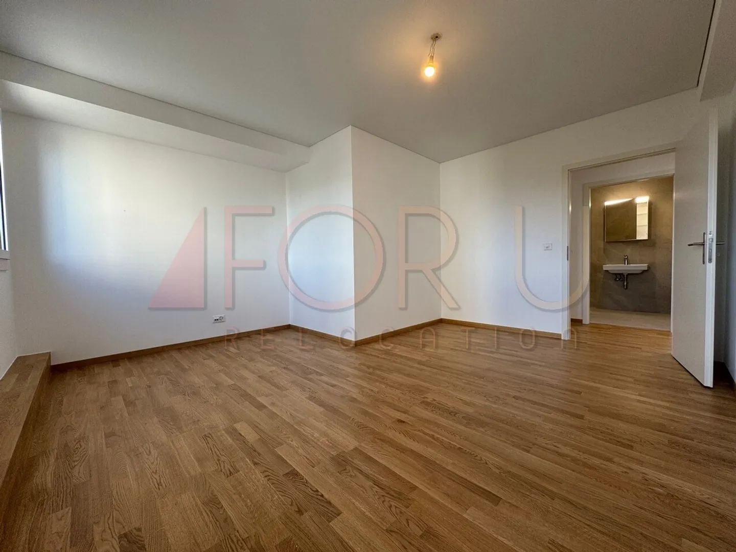 Superb 6.5 room penthouse new with 2 terraces and view near the UN - Photo 10 of 21