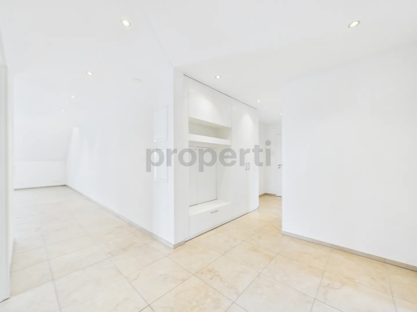 Ampio appartamento di 4,5 stanze a Wallisellen - Foto 9 di 13