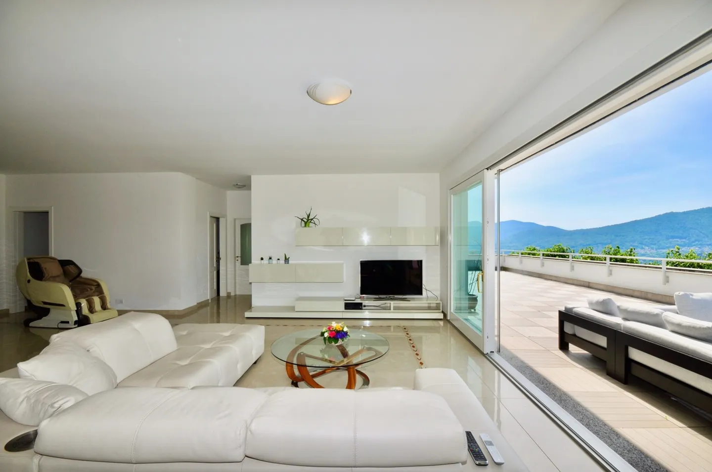 Appartamento di Lusso con Terrazza - Foto 6 di 24