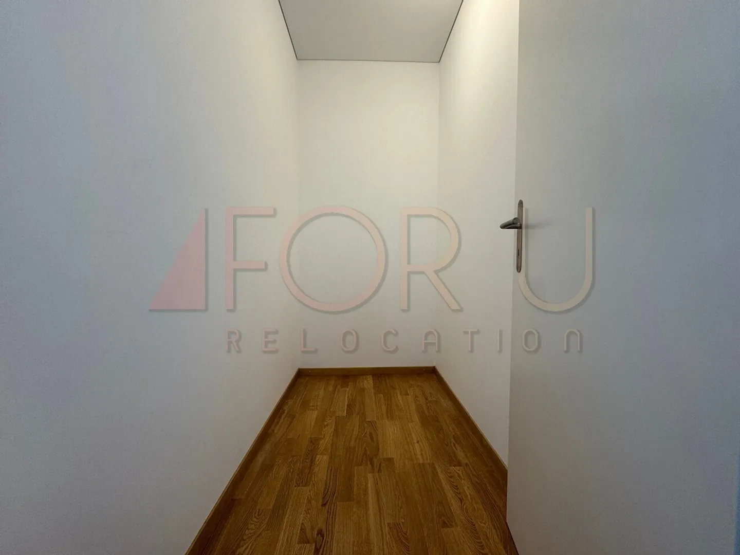 Superb 6.5 room penthouse new with 2 terraces and view near the UN - Photo 20 of 21