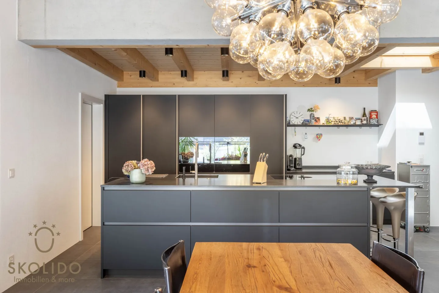 Exclusive 6-room penthouse apartment in Visp - Mondpark development - Photo 6 of 46