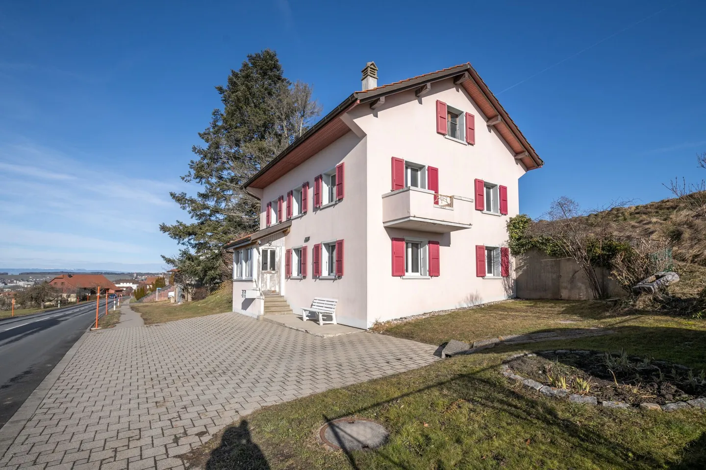 Maison à deux appartements à Mézières - Photo 1 sur 8