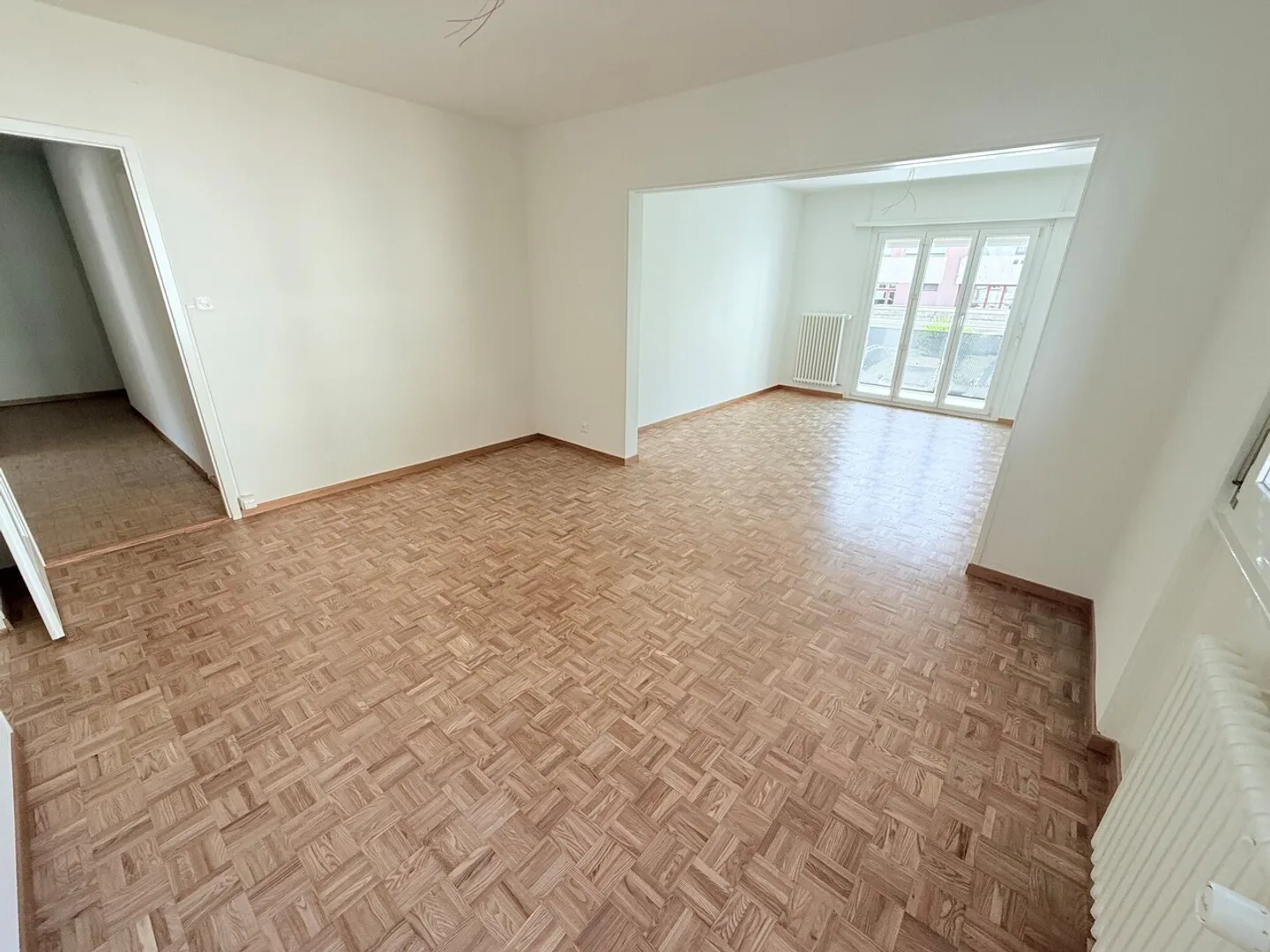 Apartment for rent - Photo 1 of 8