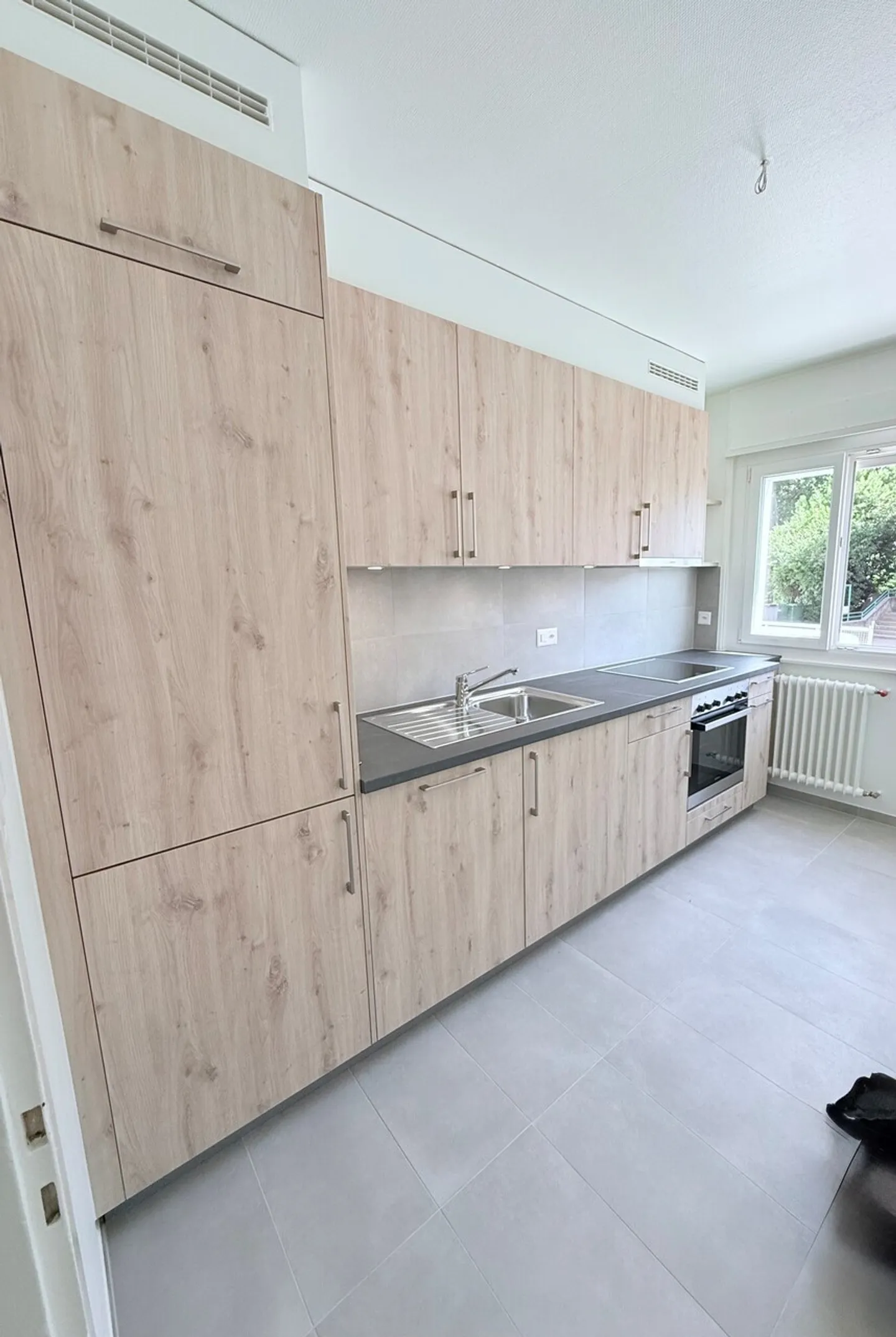 Apartment for rent - Photo 2 of 8