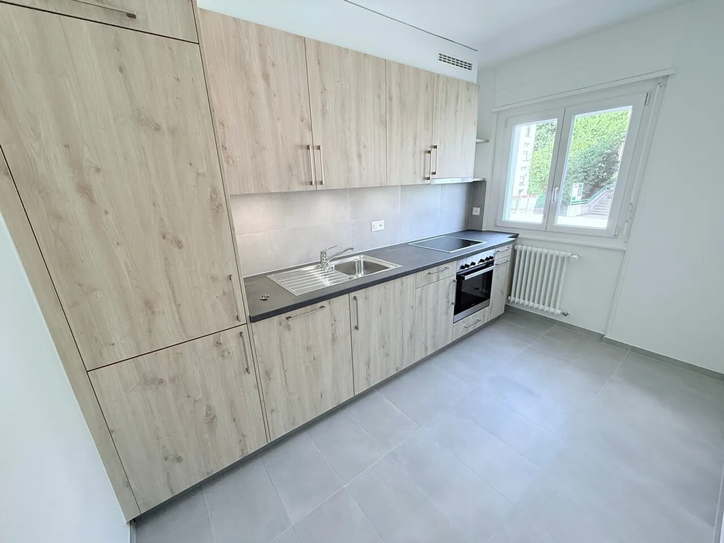 Apartment for rent - Photo 6 of 8