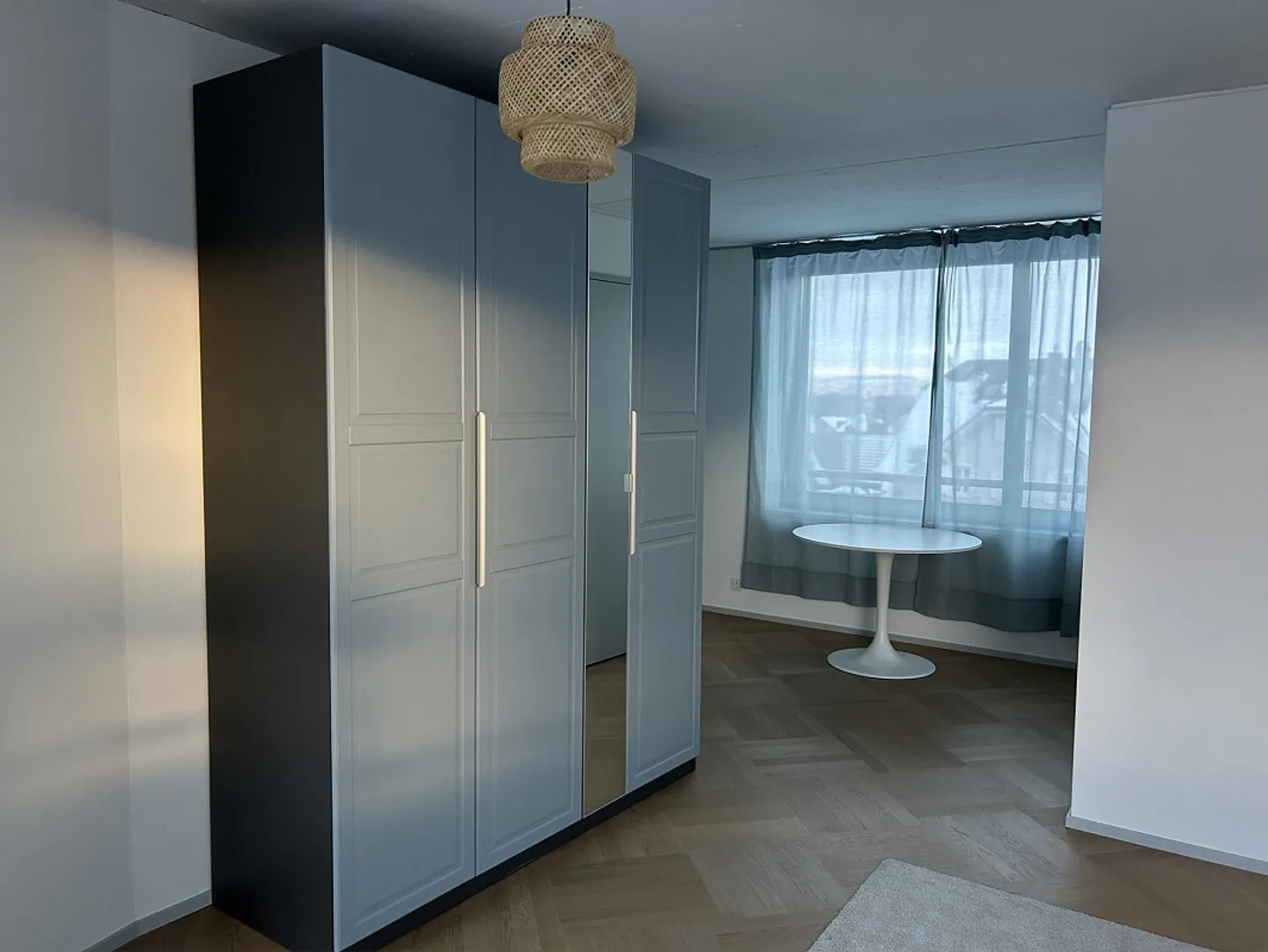 Bright 1.5-room attic apartment with spacious terrace in Dietikon - Photo 5 of 10