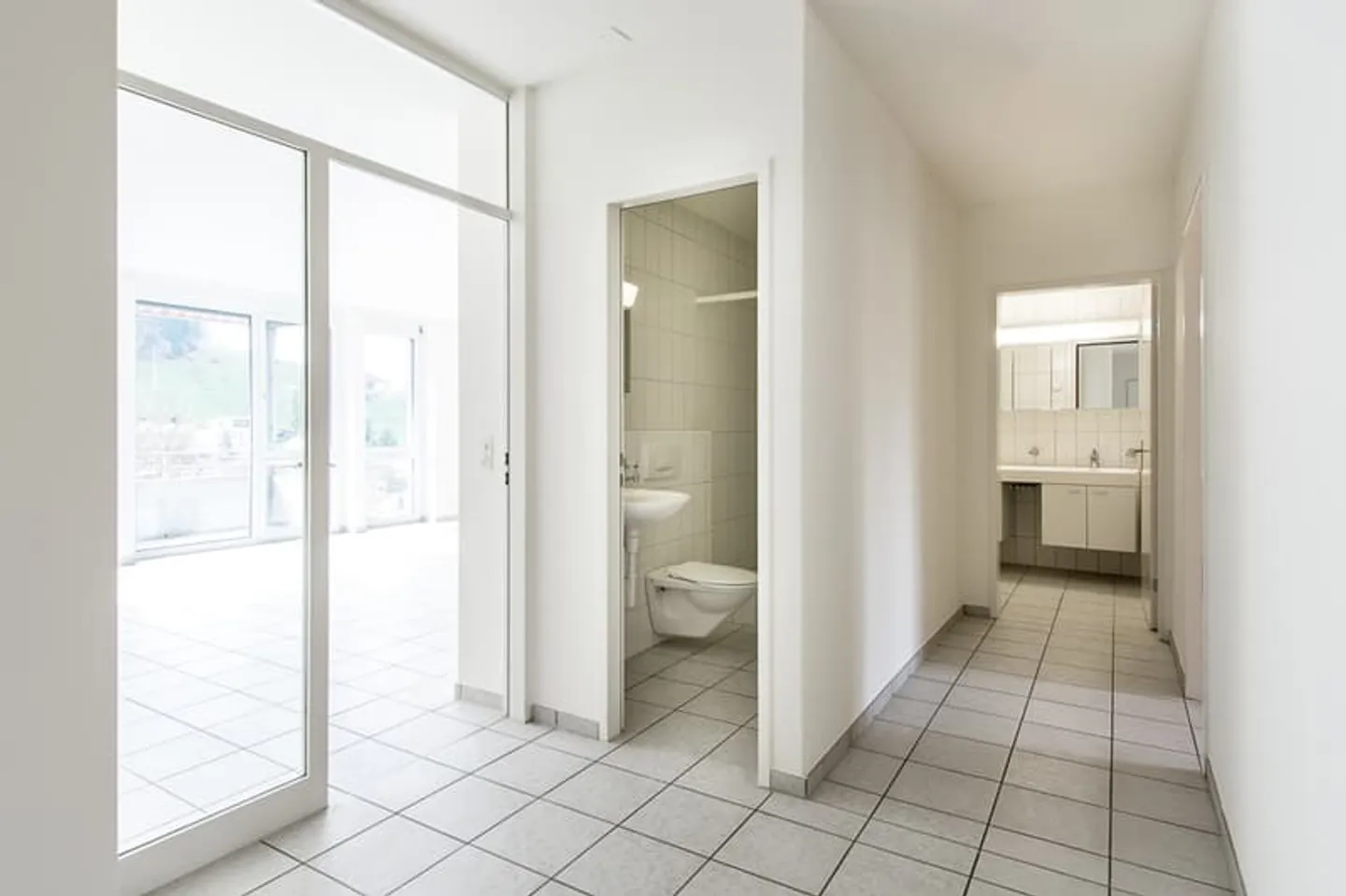 Beau logement avec vue sur le vert - Photo 3 sur 12