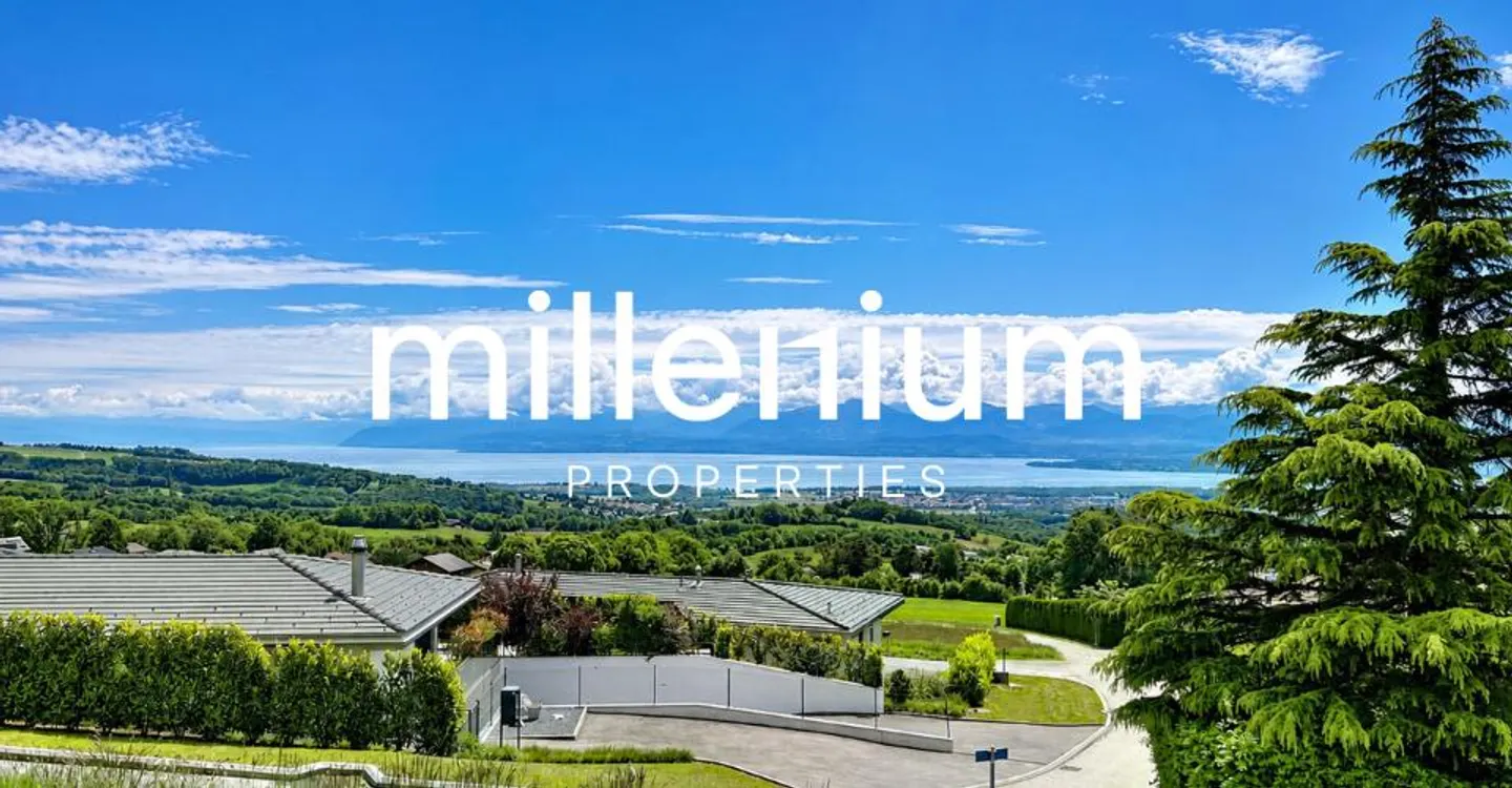 Luxuriöse Villa mit Panoramablick auf die Berge und den See - Foto 1 von 13