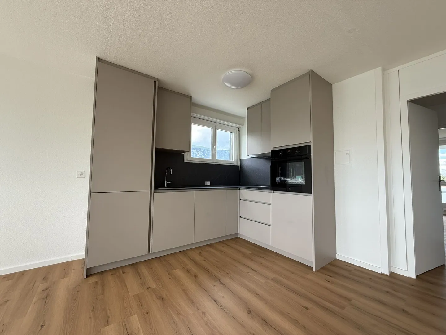Appartement 5.5 pièces à Bellach - Photo 1 sur 9