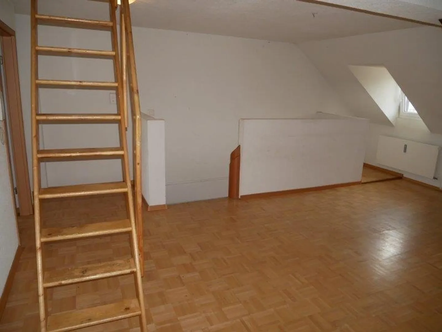 Appartamento 3 locali con soffitta interna - Foto 6 di 7