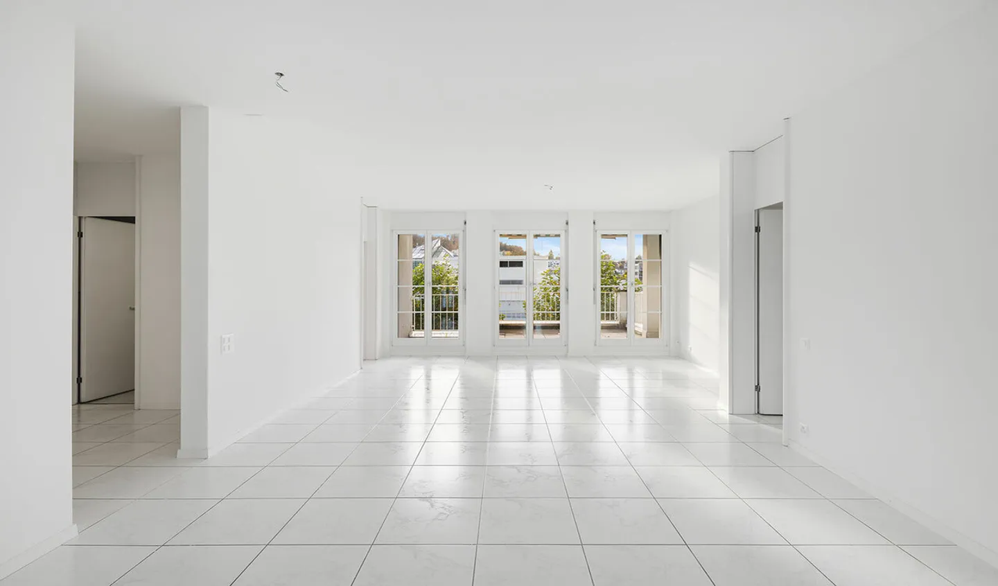 Cet appartement de 3½ pièces impressionne par sa générosité - Photo 7 sur 15