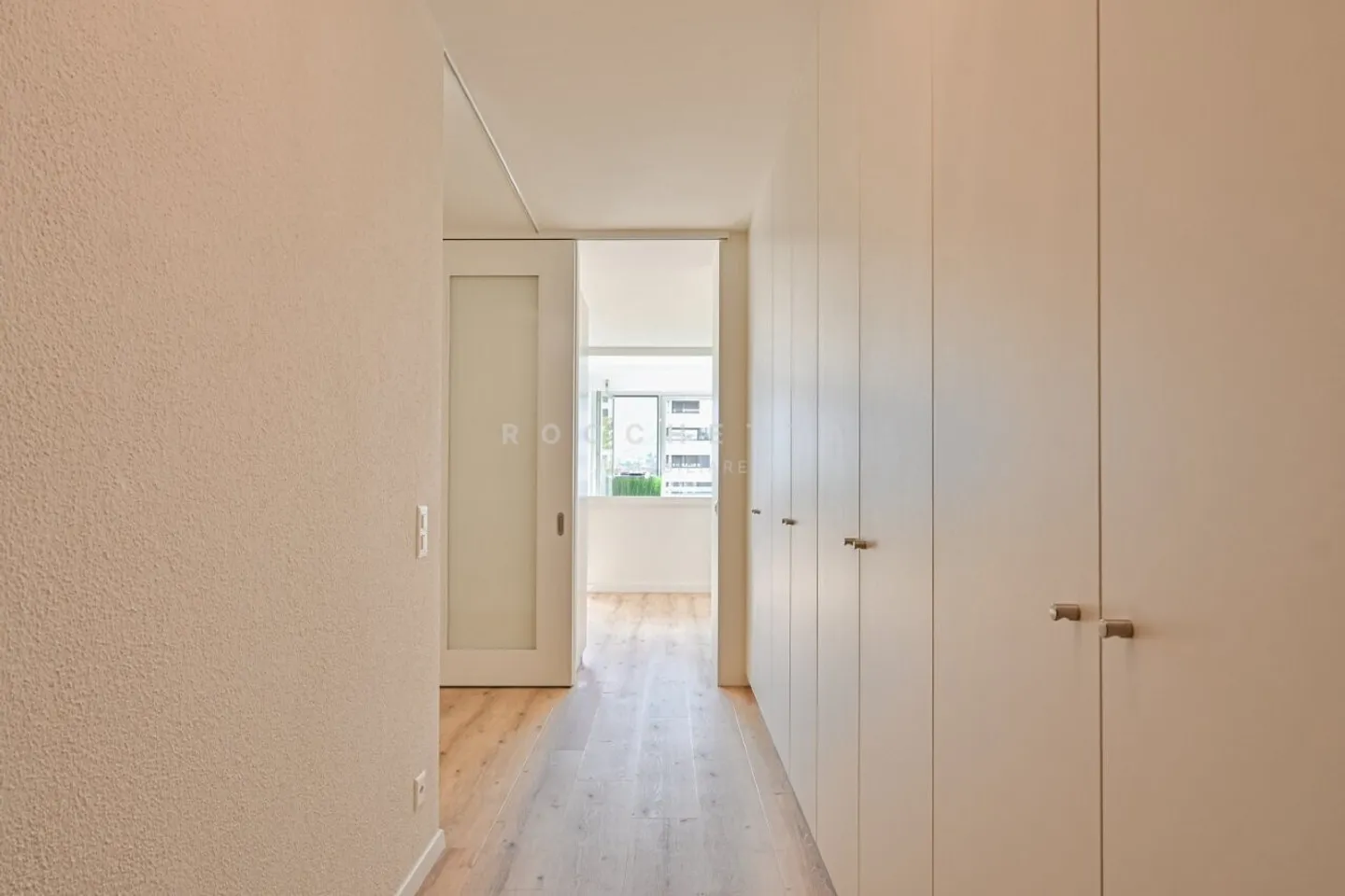 Modern studio completely renovated in the center - Photo 4 of 8