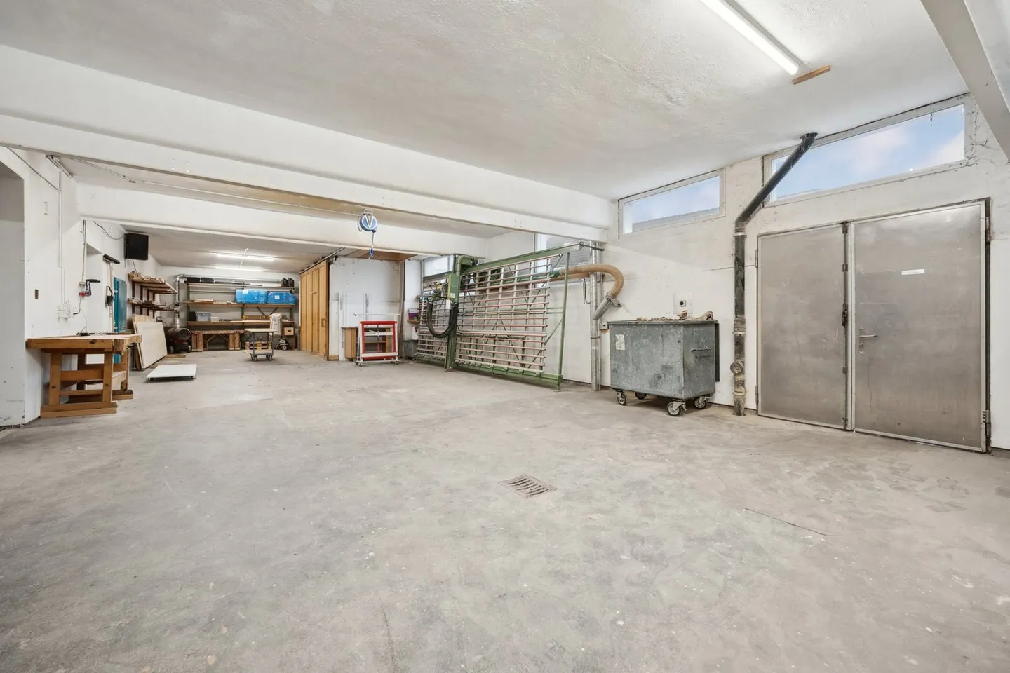 Vermietete Wohn- und Geschäftsliegenschaft an zentraler Lage - Foto 2 von 10