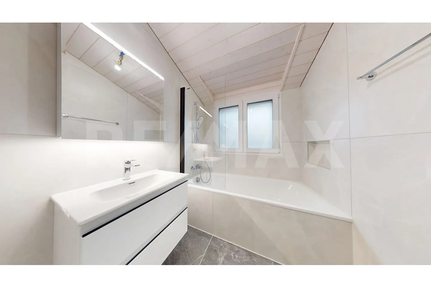 Doppelhaushälfte 5.5 Zimmer - Foto 5 von 7