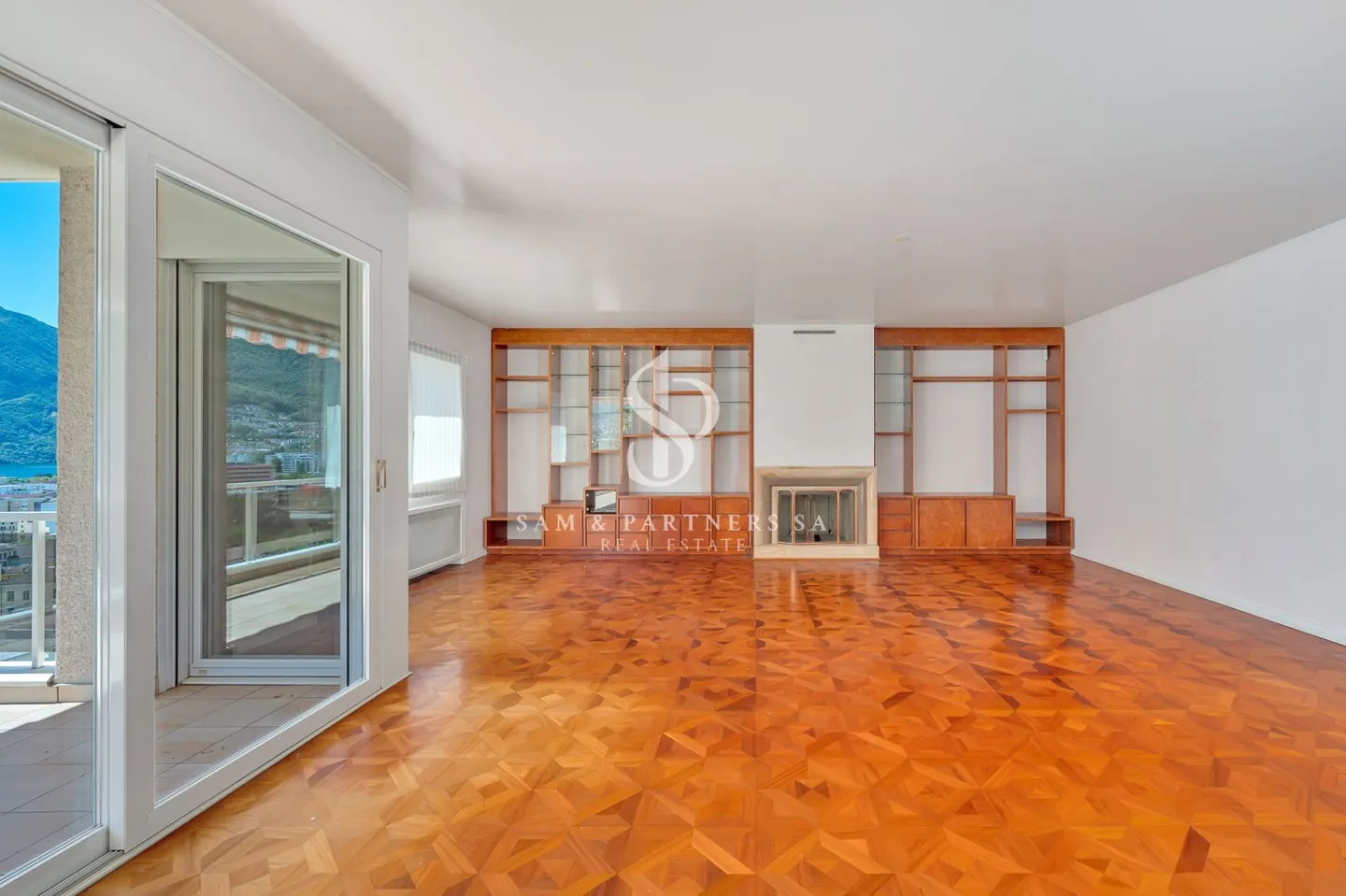Exklusive Panoramaaussicht mit Seeblick - Foto 6 von 19