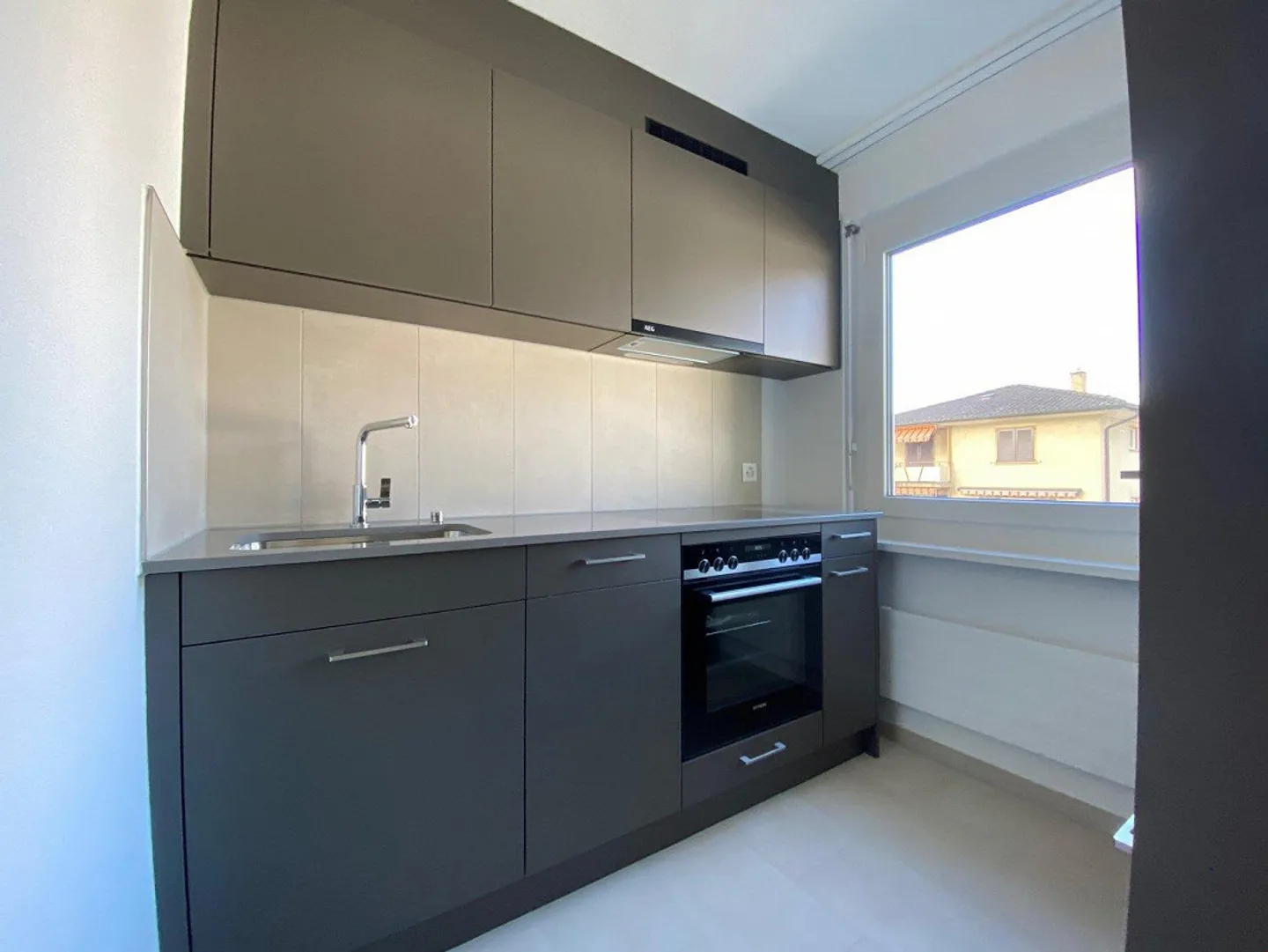 Studio / Atelier in central location - Photo 1 of 7