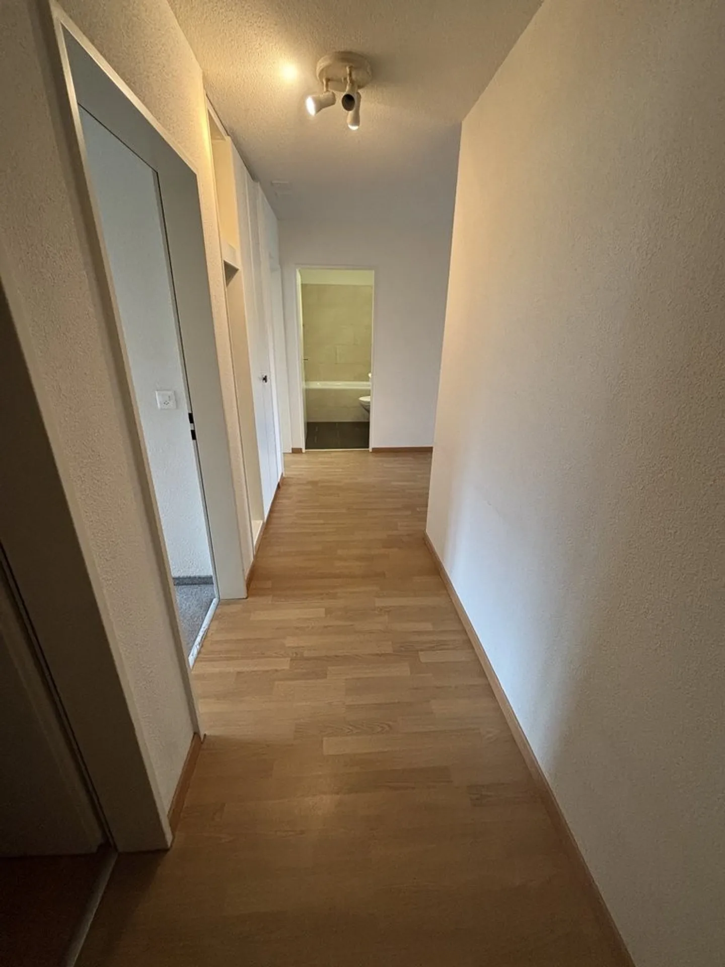 4.5 Room Apartment - Photo 2 of 12