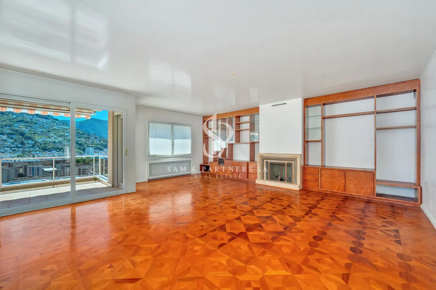 Exklusive Panoramaaussicht mit Seeblick - Foto 5 von 19