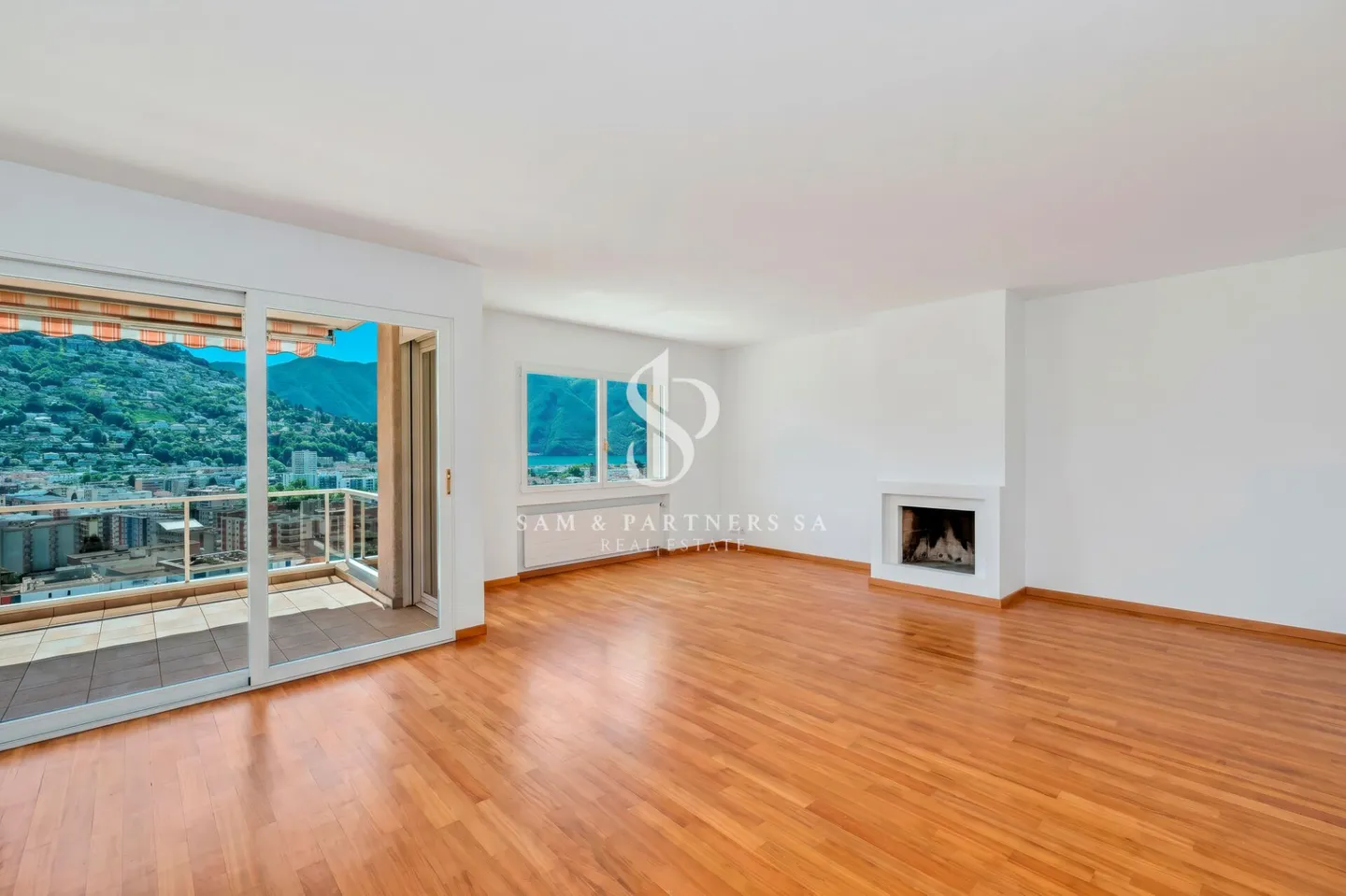 Exklusive Panoramaaussicht mit Seeblick - Foto 12 von 19