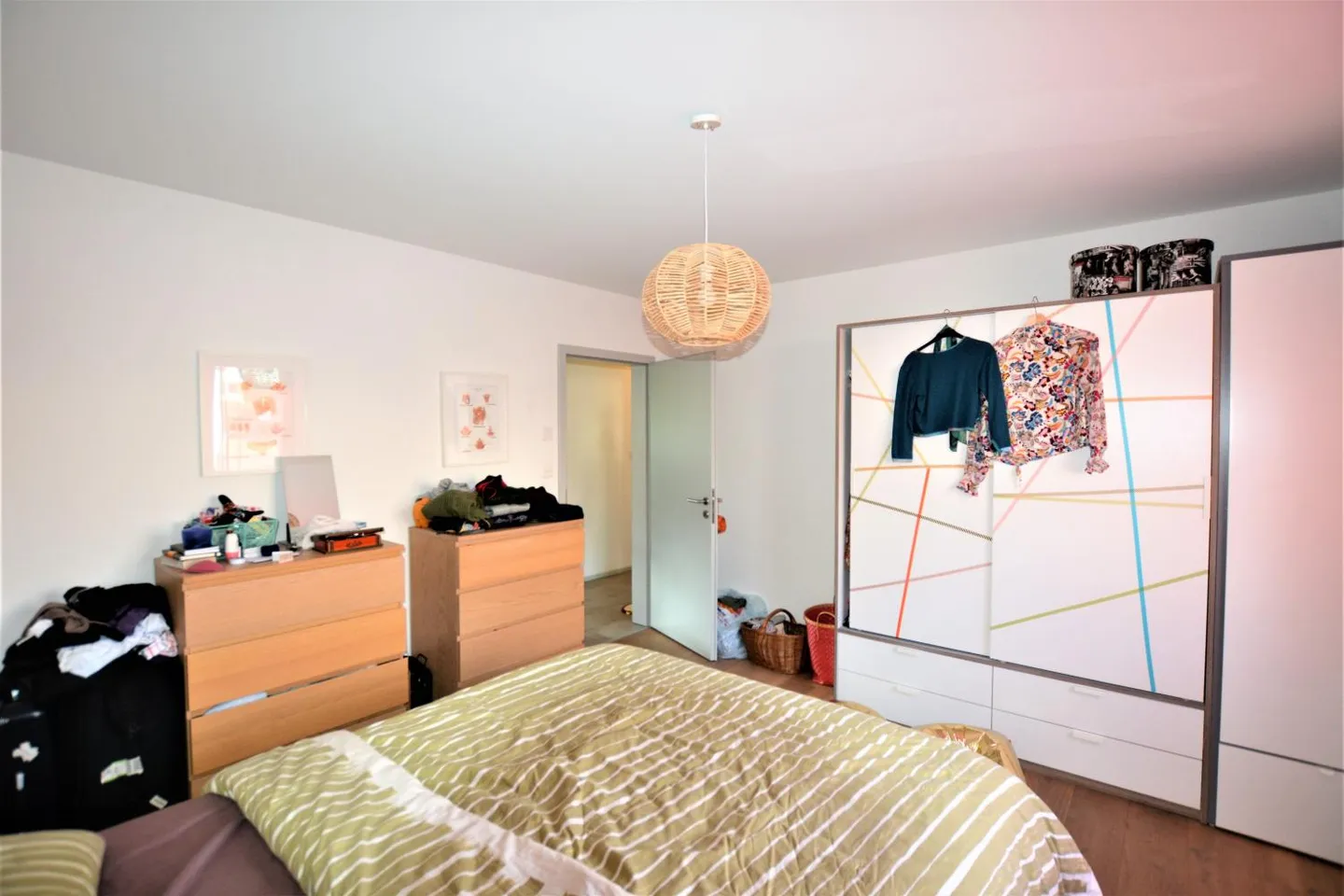 Bright 3.5 Room Apartment - Photo 7 of 12