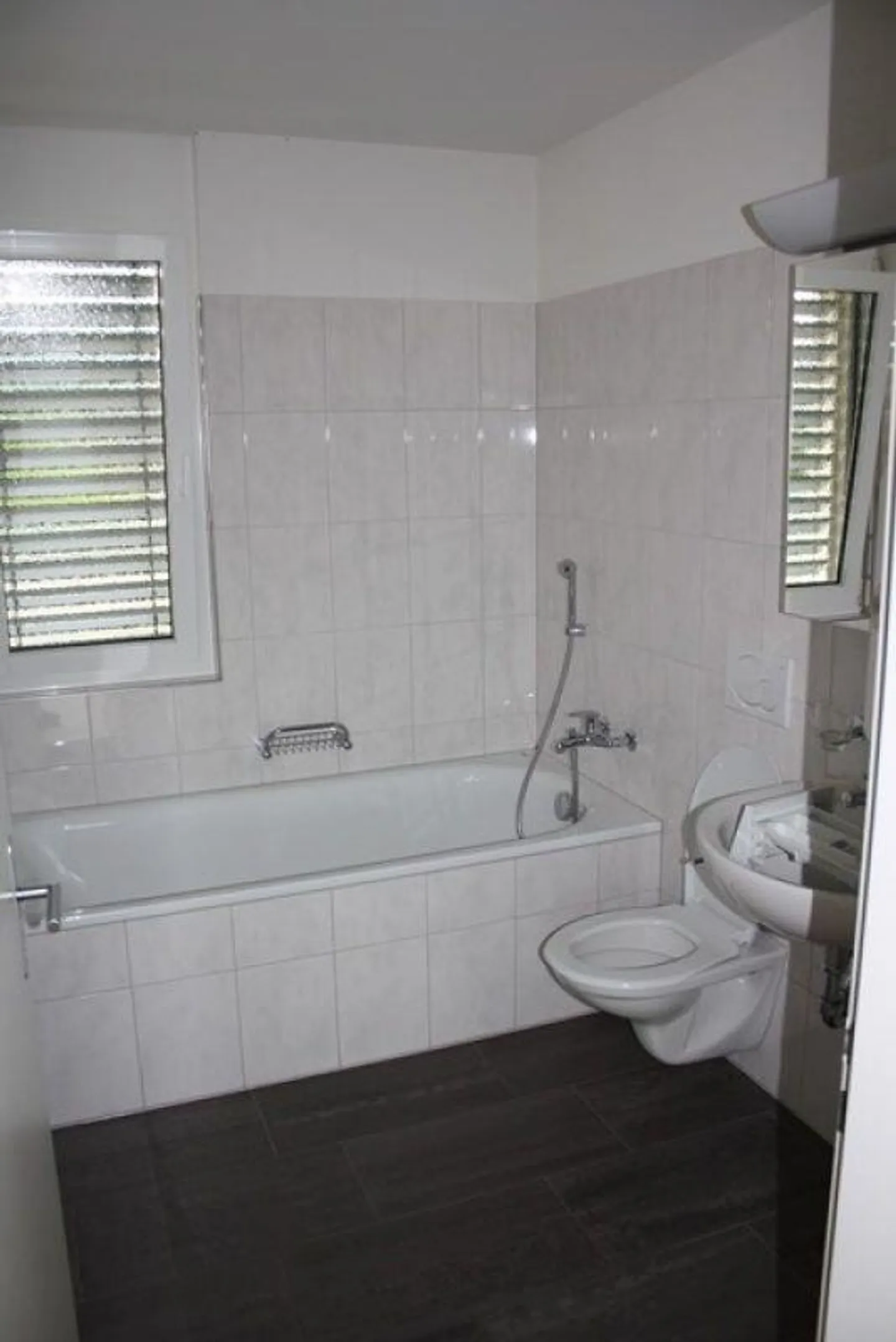 Grosszügige Wohnung mit Balkon - Foto 6 von 10