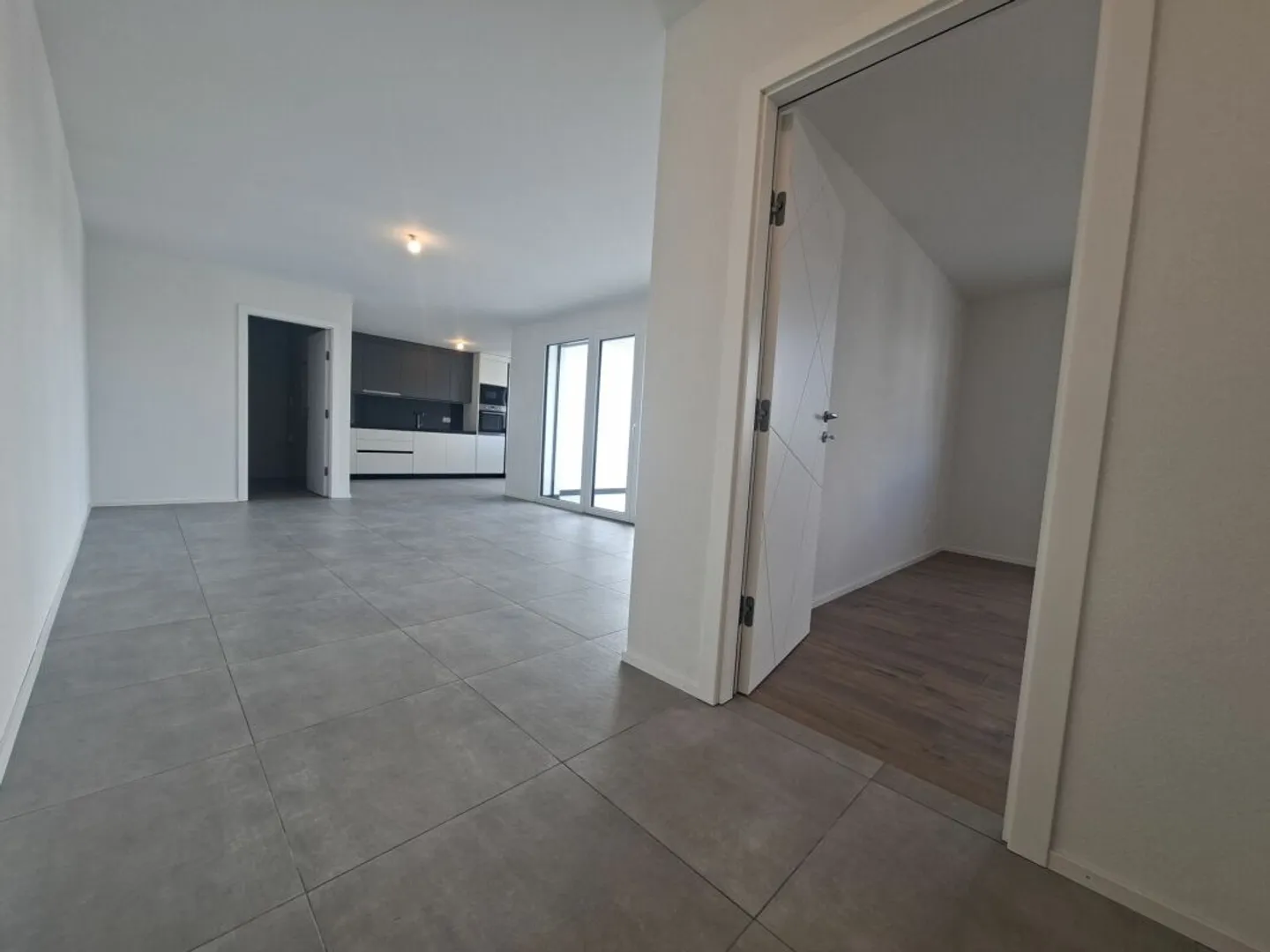 Appartamento moderno 2.5 locali - Foto 3 di 9