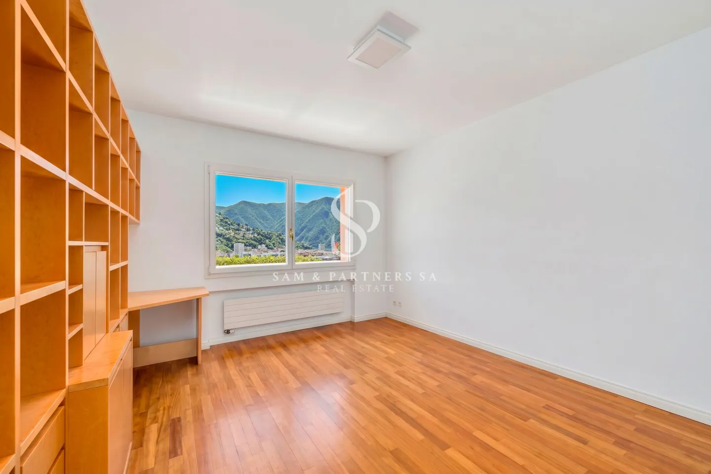 Exklusive Panoramaaussicht mit Seeblick - Foto 18 von 19