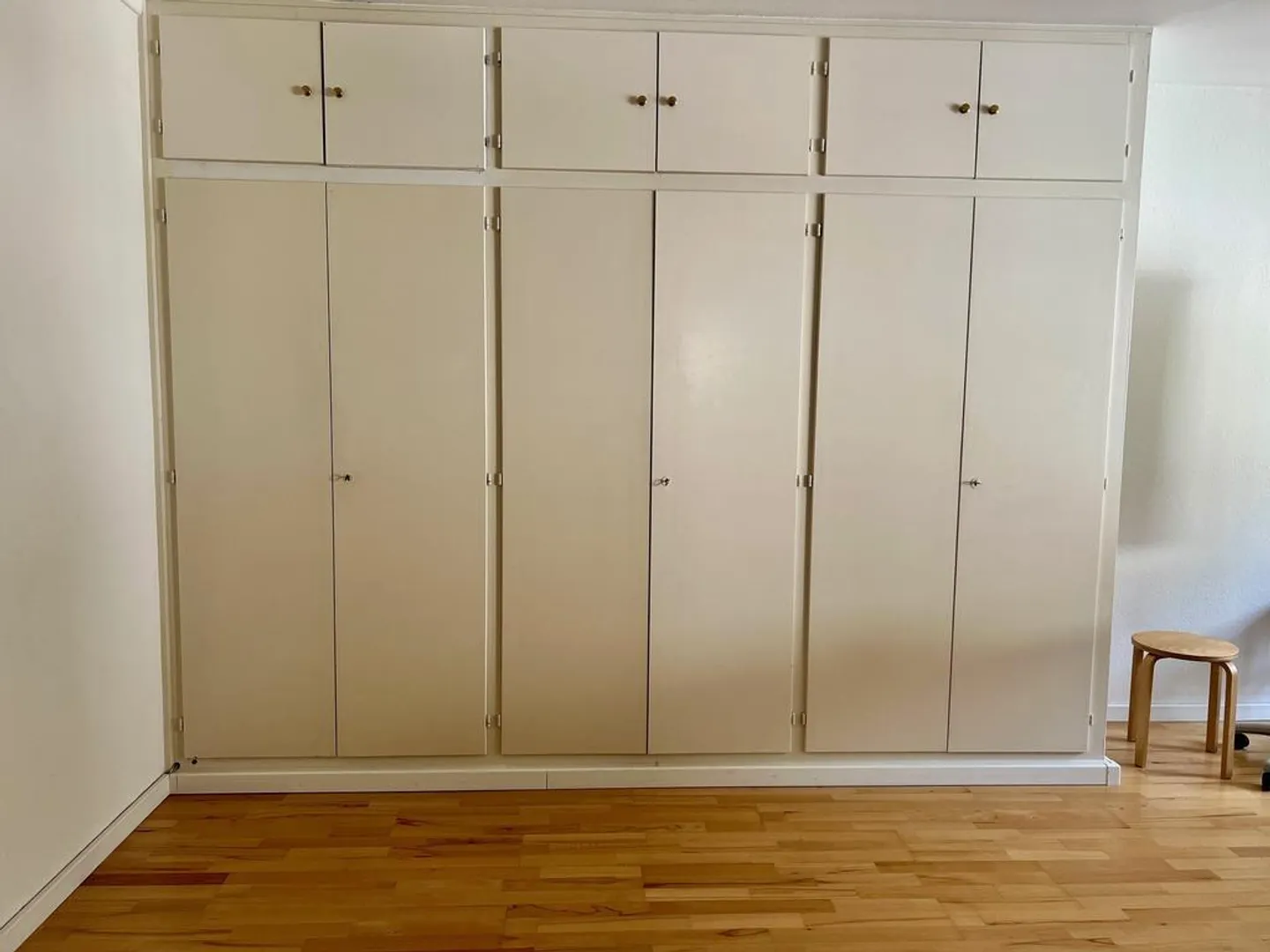 Own office building near Voltaplatz for rent - Photo 9 of 12