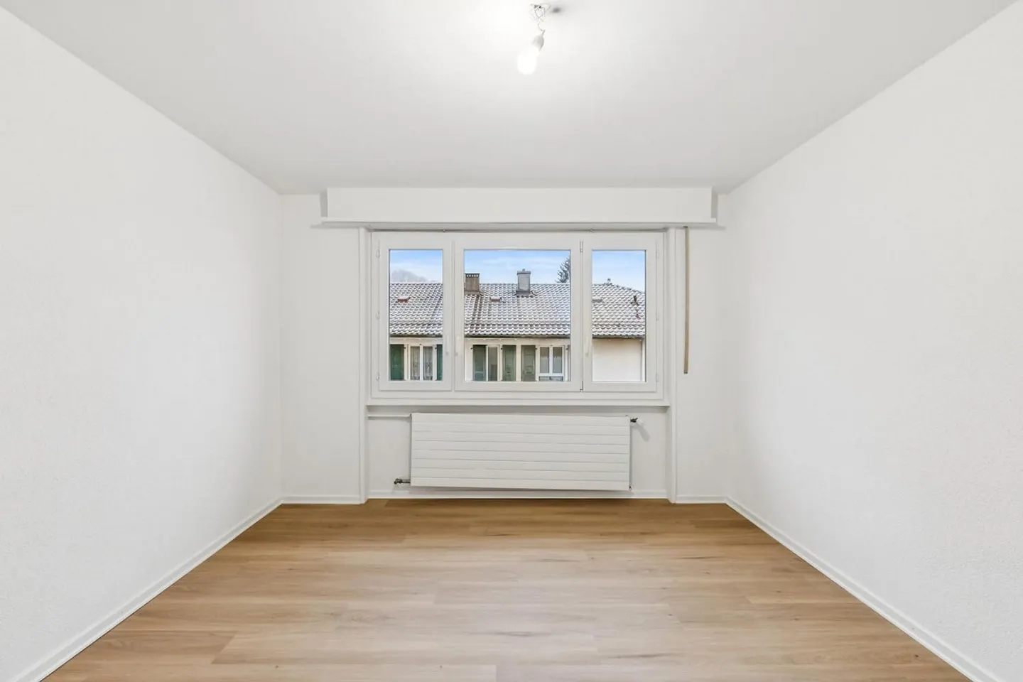 Appartamento moderno di 3 stanze recentemente ristrutturato a Losanna - Foto 3 di 11