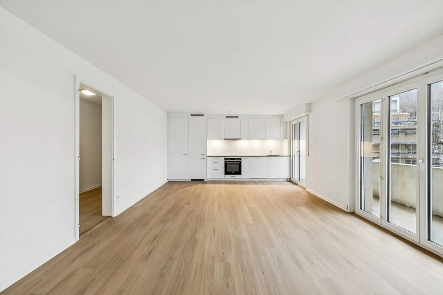 Appartamento moderno di 3 stanze recentemente ristrutturato a Losanna - Foto 7 di 11